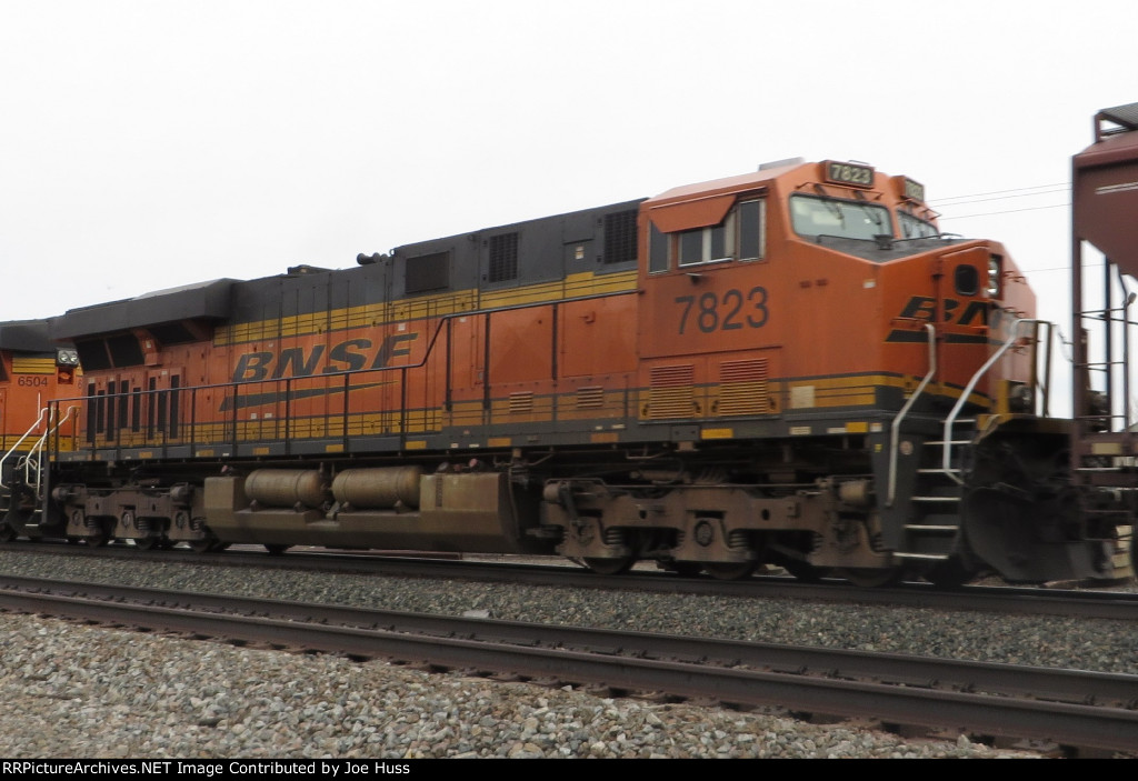 BNSF 7823